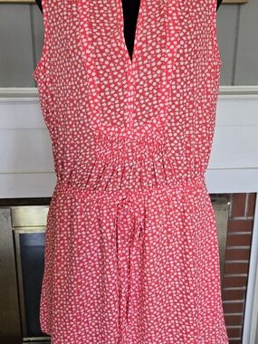 Coral Floral Sleeveless Dress with White Daisies